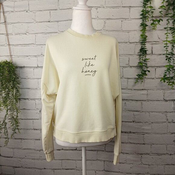 WOMENS NEW LOOK SWEATSHIRT, BUTTER SOFT YELLOW COLOR, SIZE MEDIUM - Picture 1 of 6